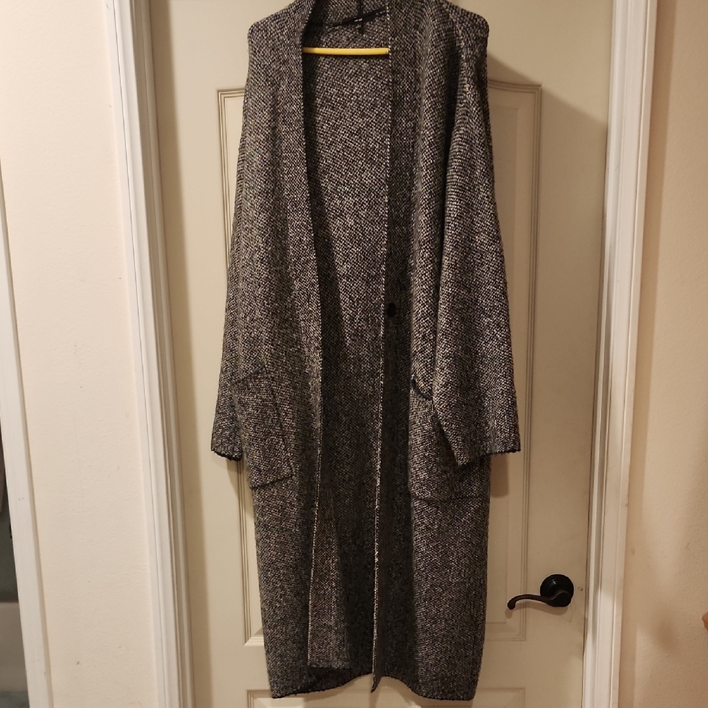 Uniqlo Long Open-Front Cardigan Sweater in Gray
